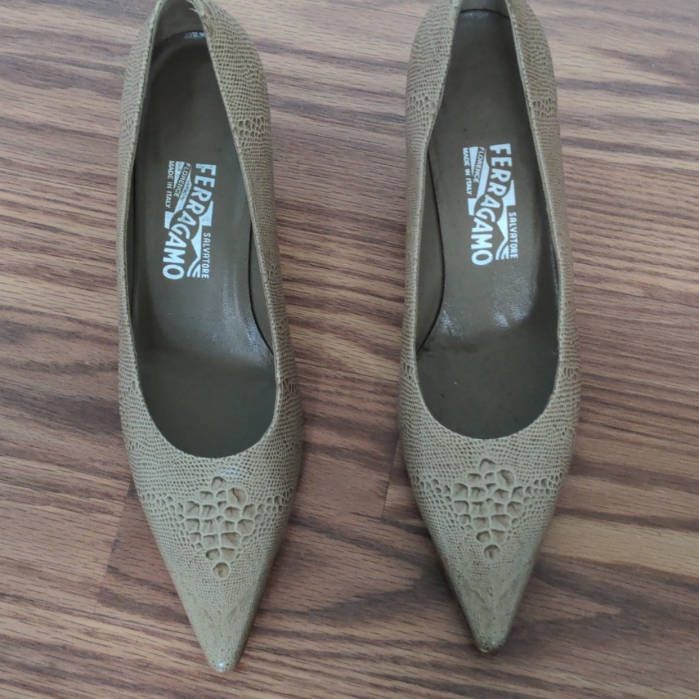 Salvetore Ferragamo Kitten Heels